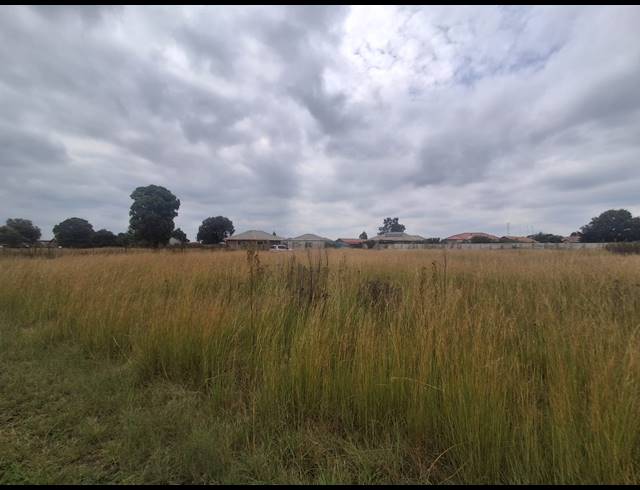 1,214M² VACANT LAND FOR SALE IN RIVERSDALE